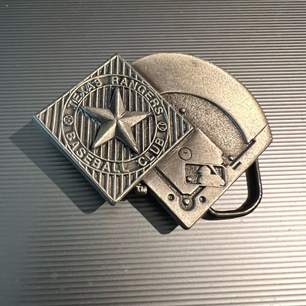 Texas Rangers Baseball Club Belt Buckle